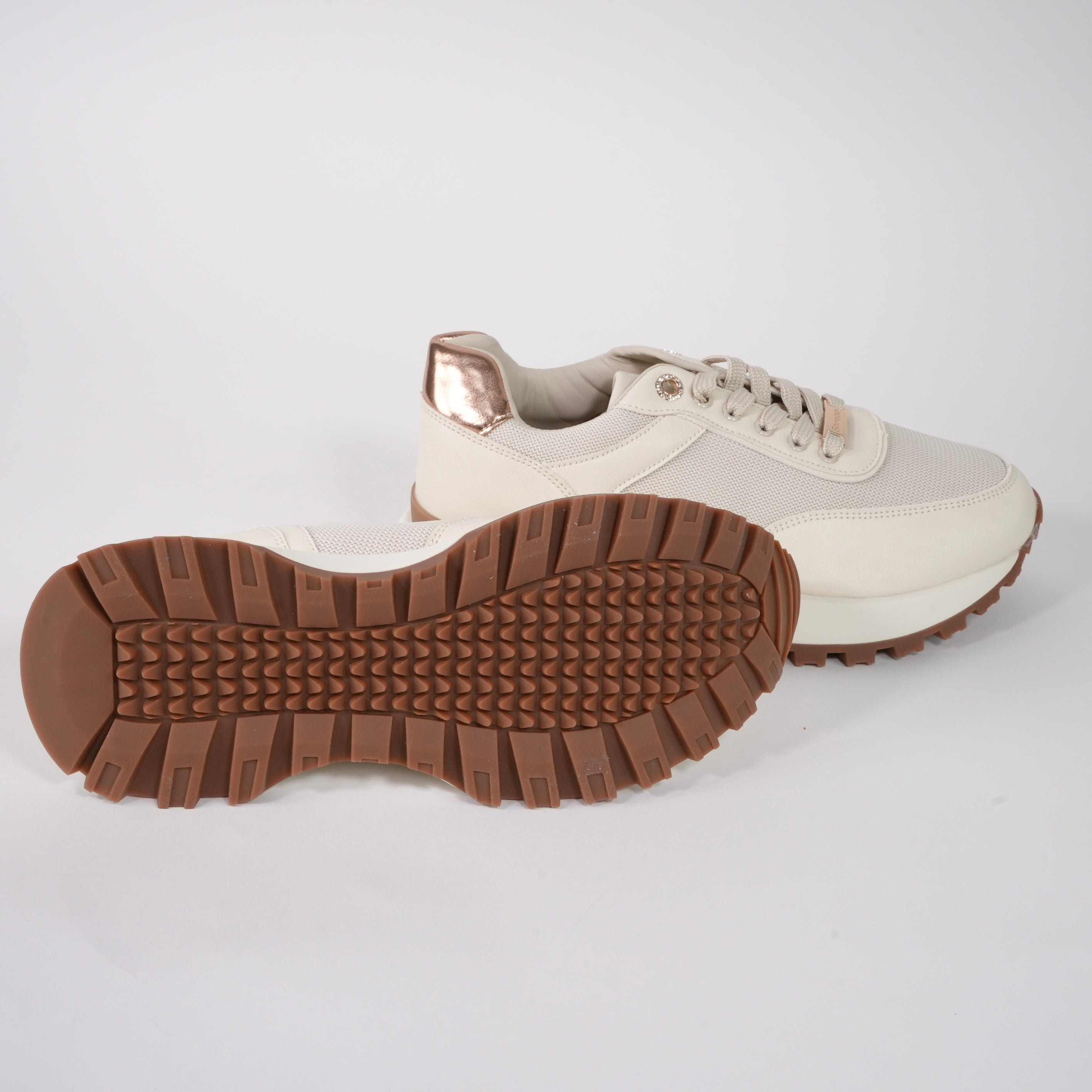 Vibe sneakers
