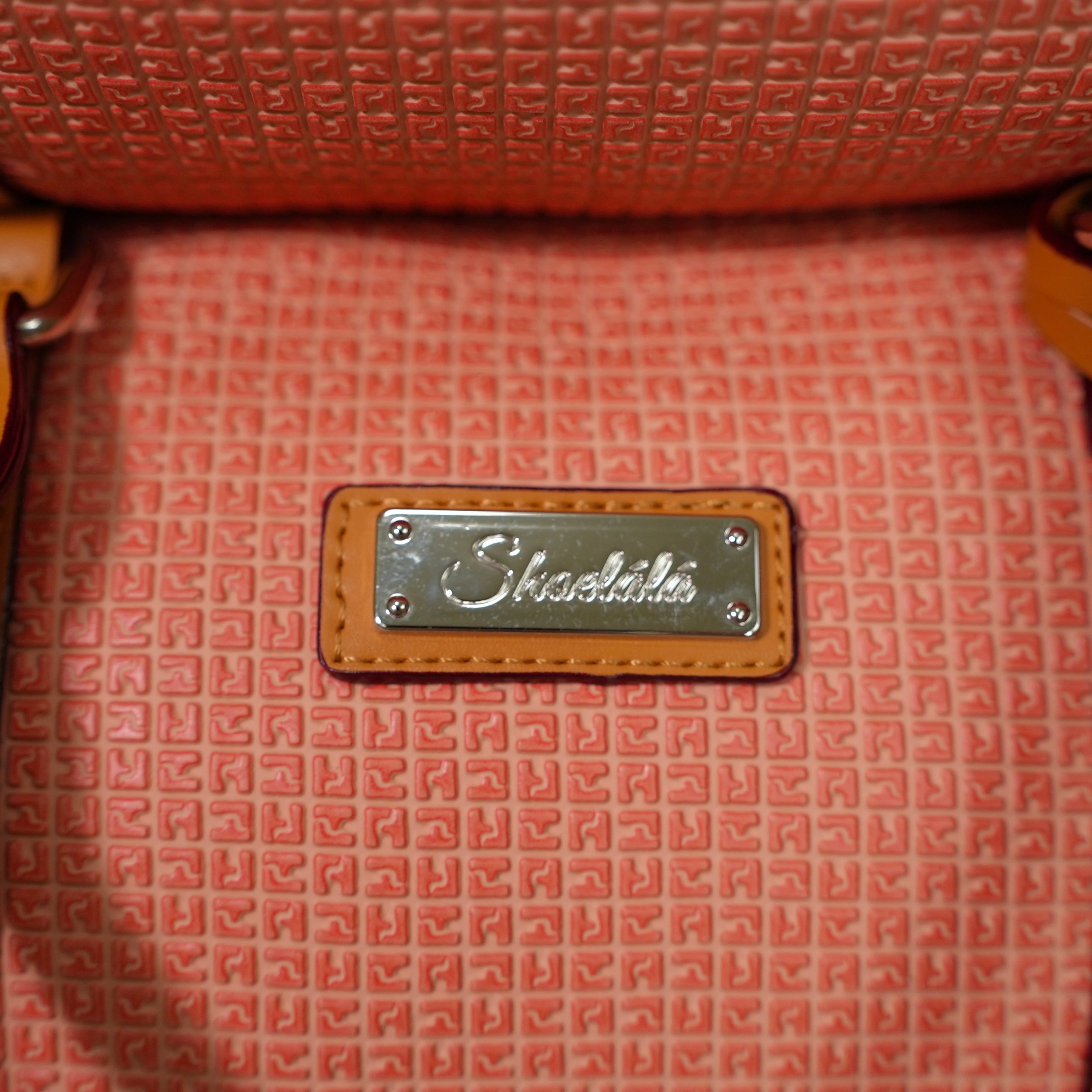 Shoelala on board