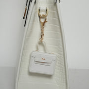 WHITE CHAIN