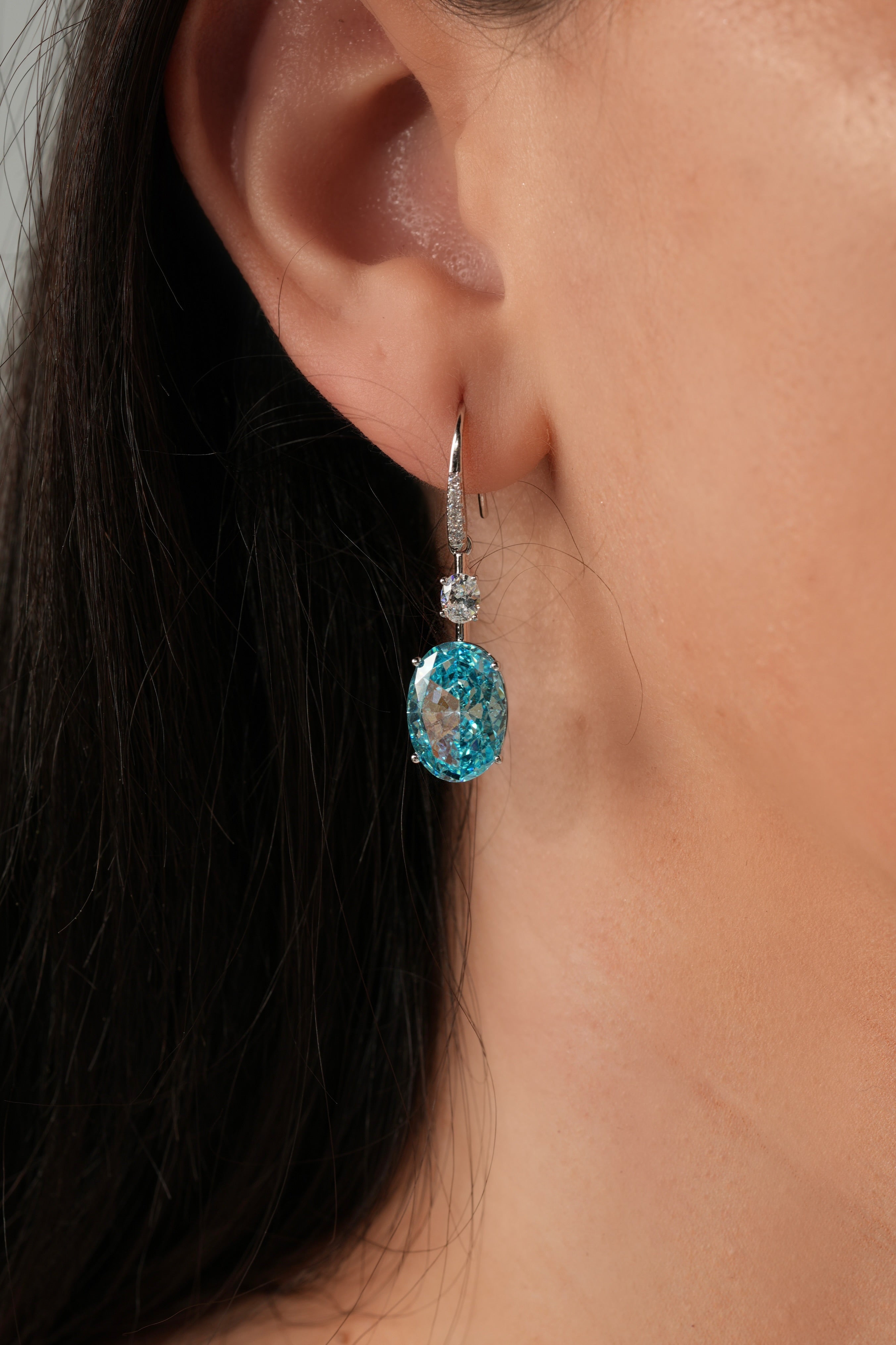 Colorful blings earrings