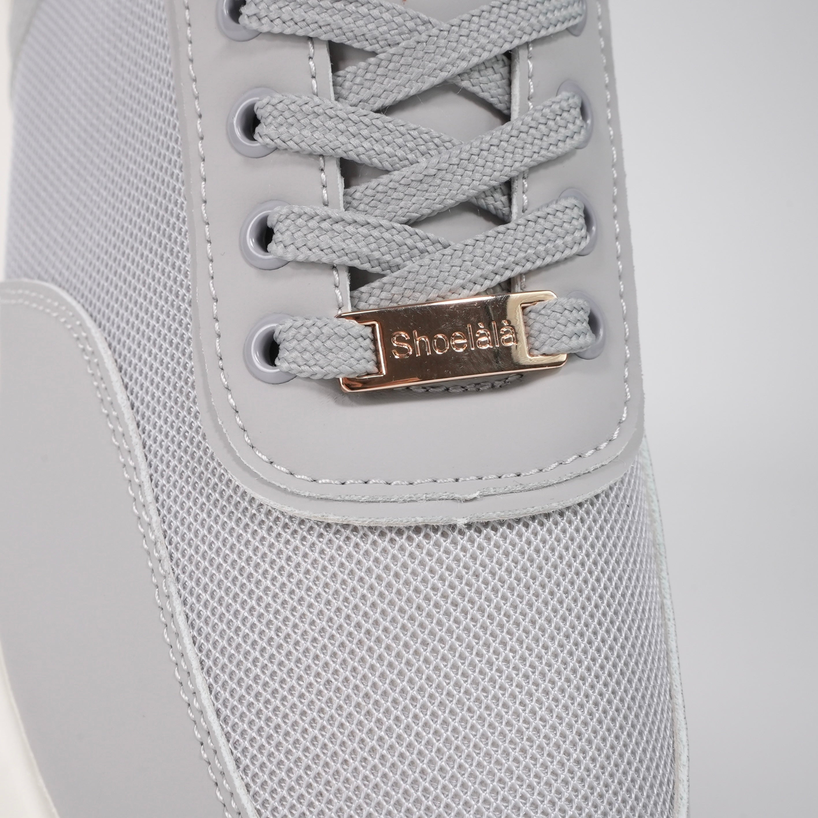 Vibe sneakers