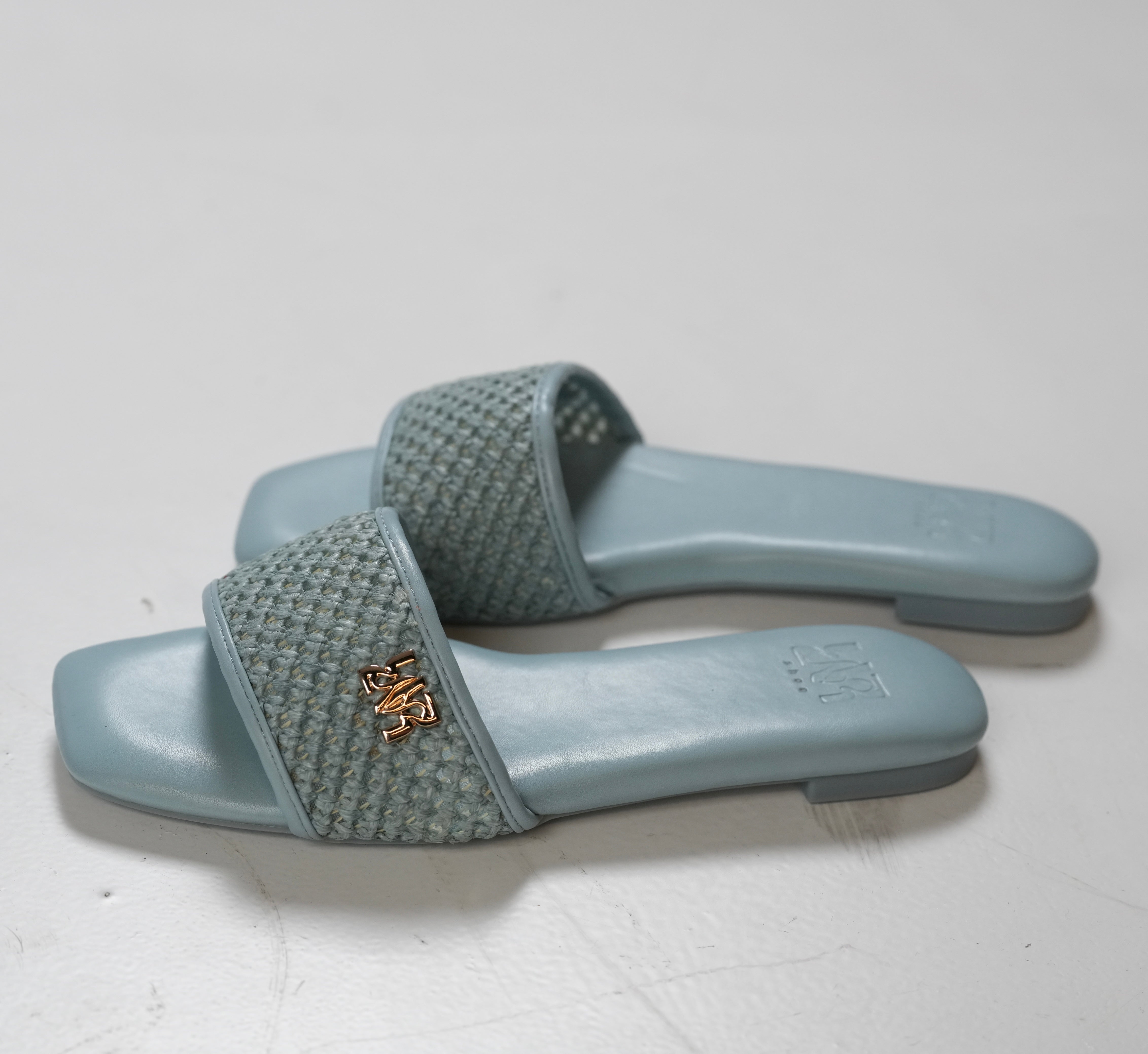 Tana Slippers