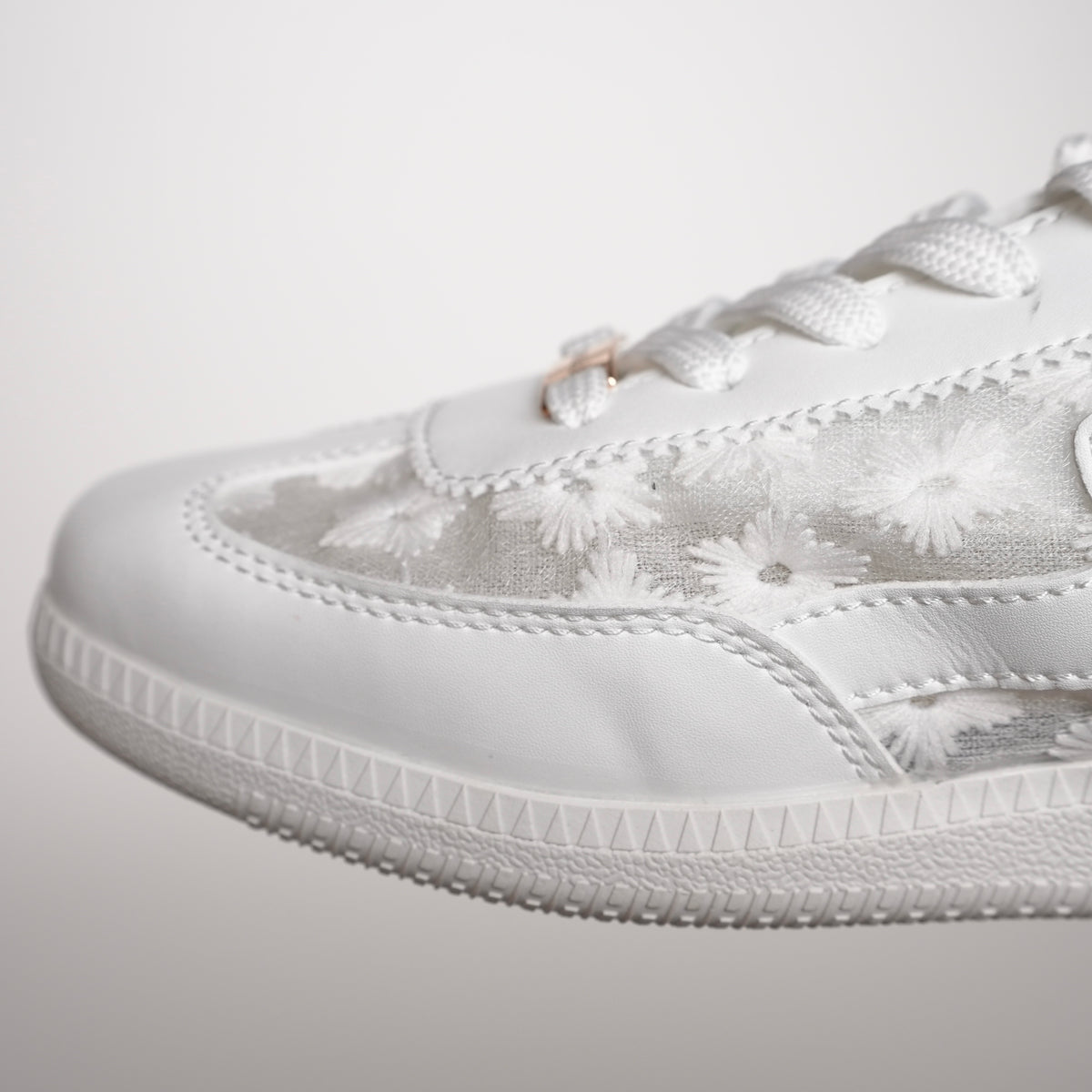 Lala Sneakers