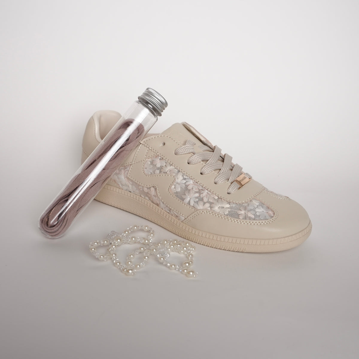 Lala Sneakers