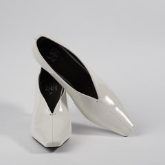 White Renèeh Pumps