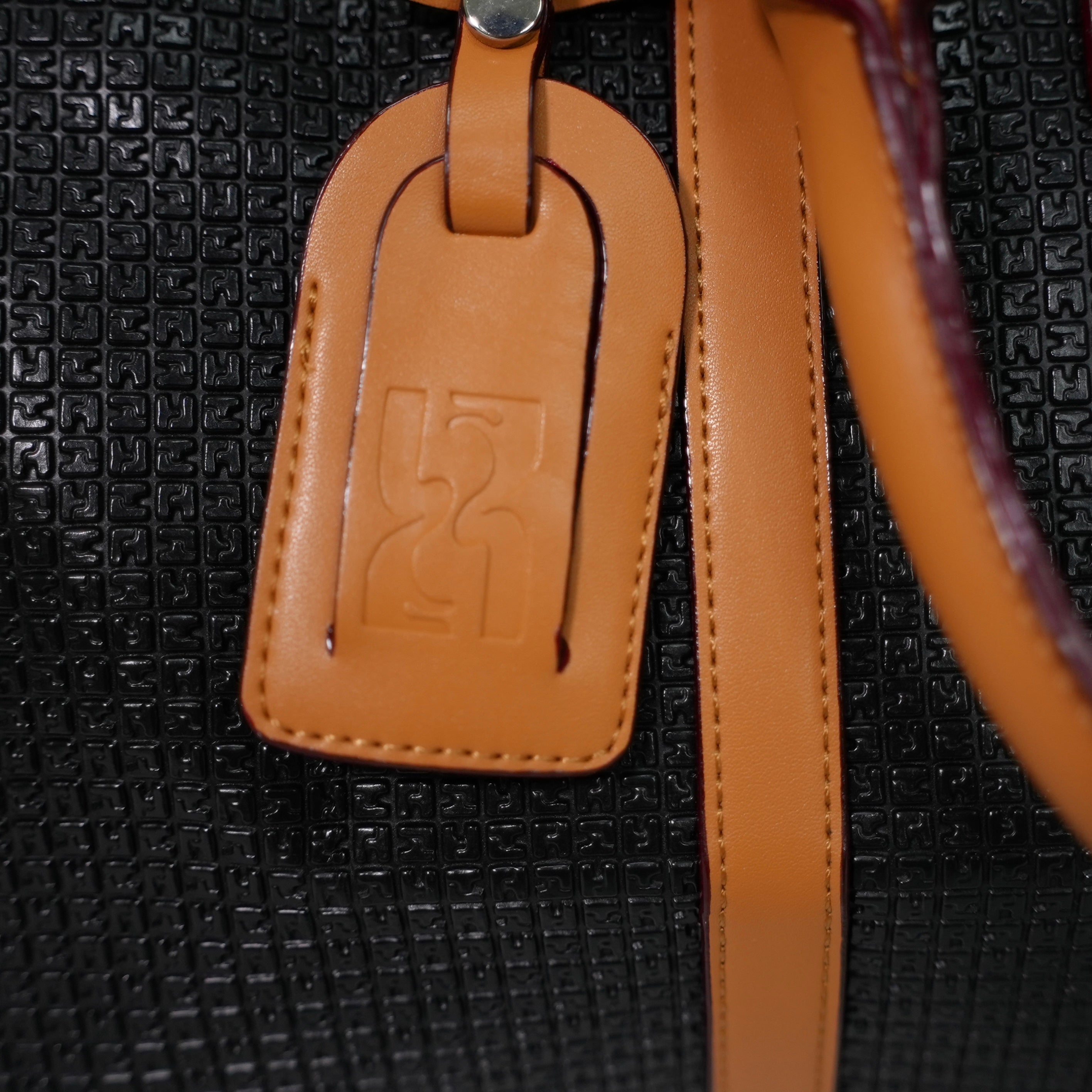 Shoelala on board