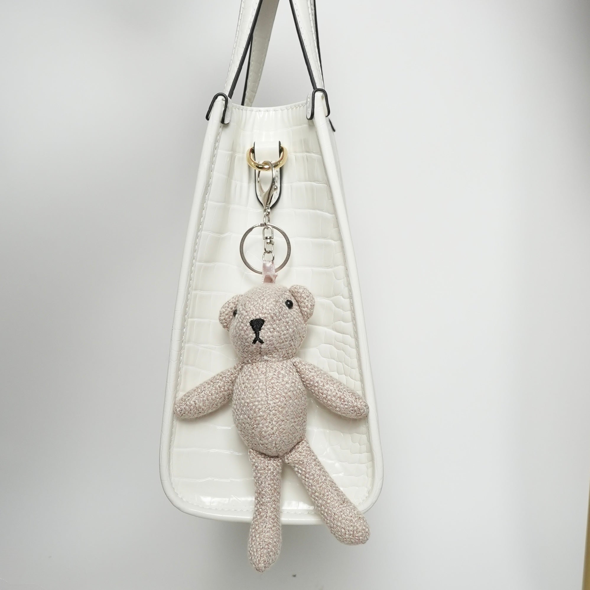 BEIGE CHAIN