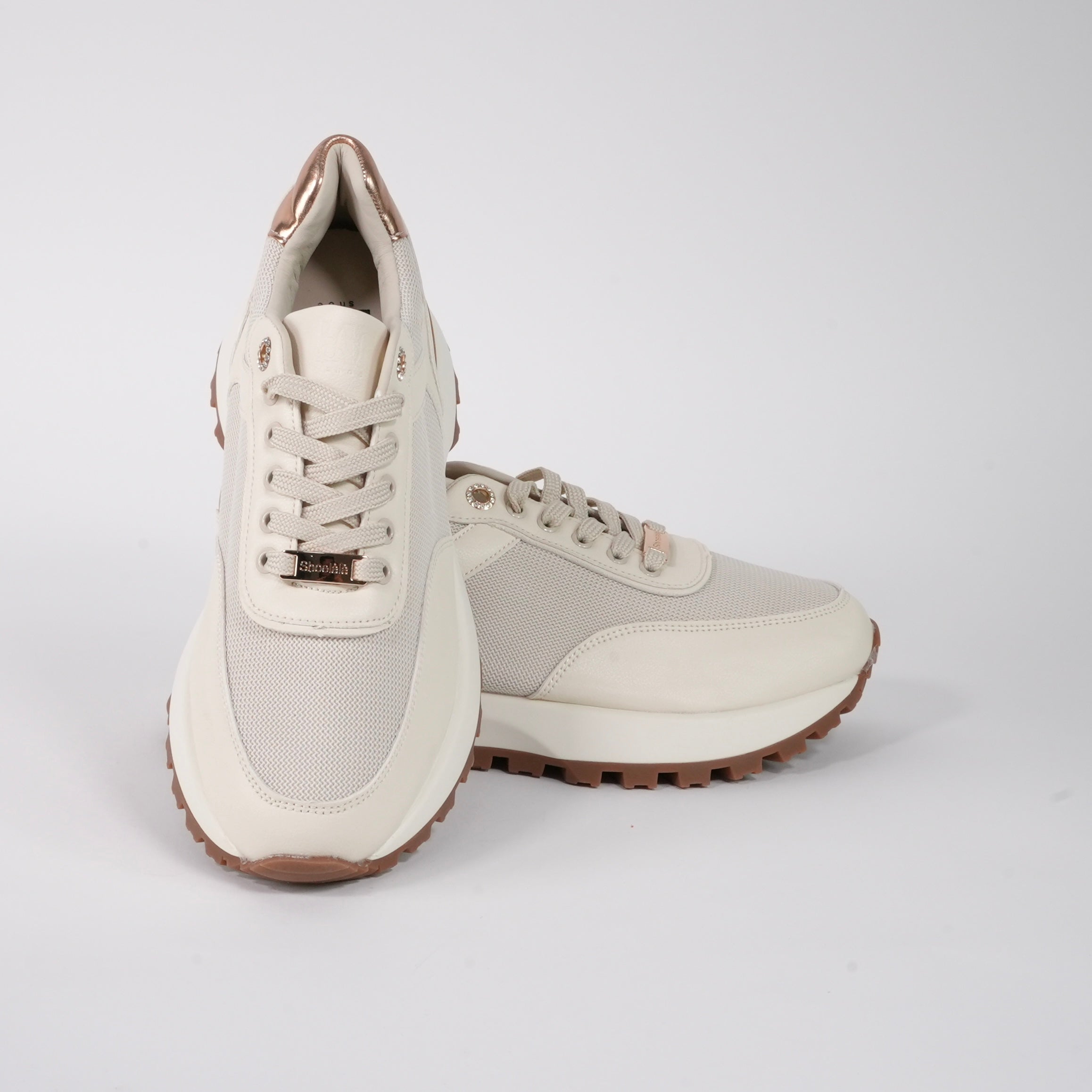 Vibe sneakers