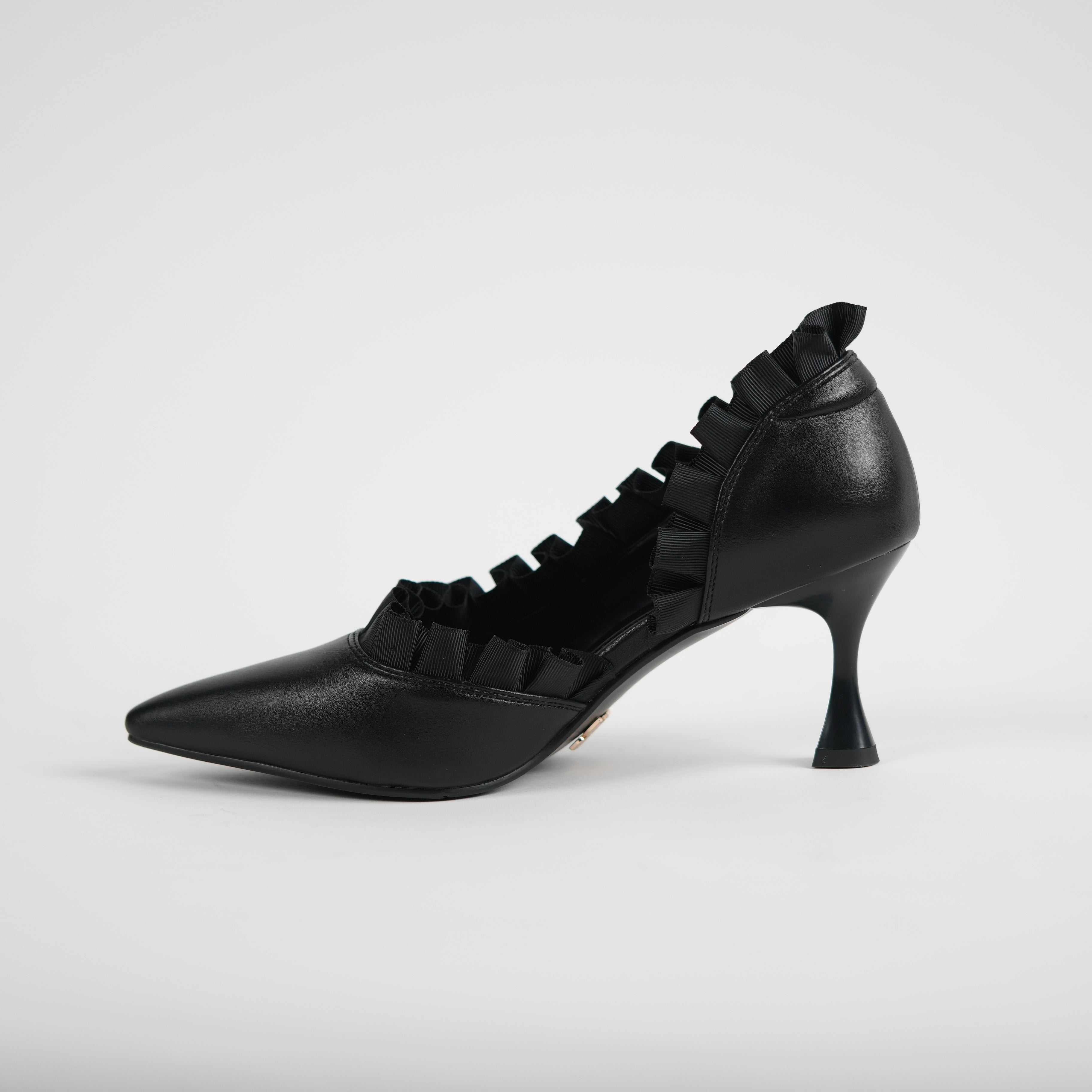 Black Ruffle