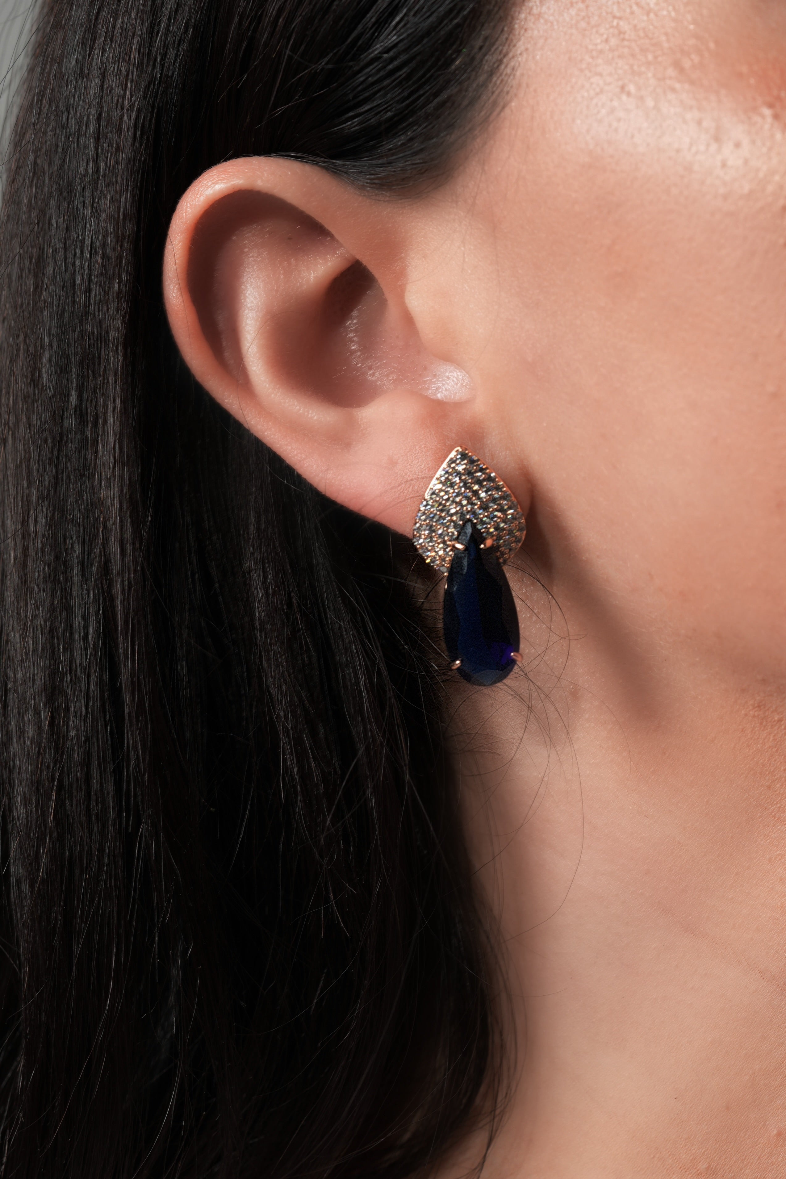 Crystal tear earrings