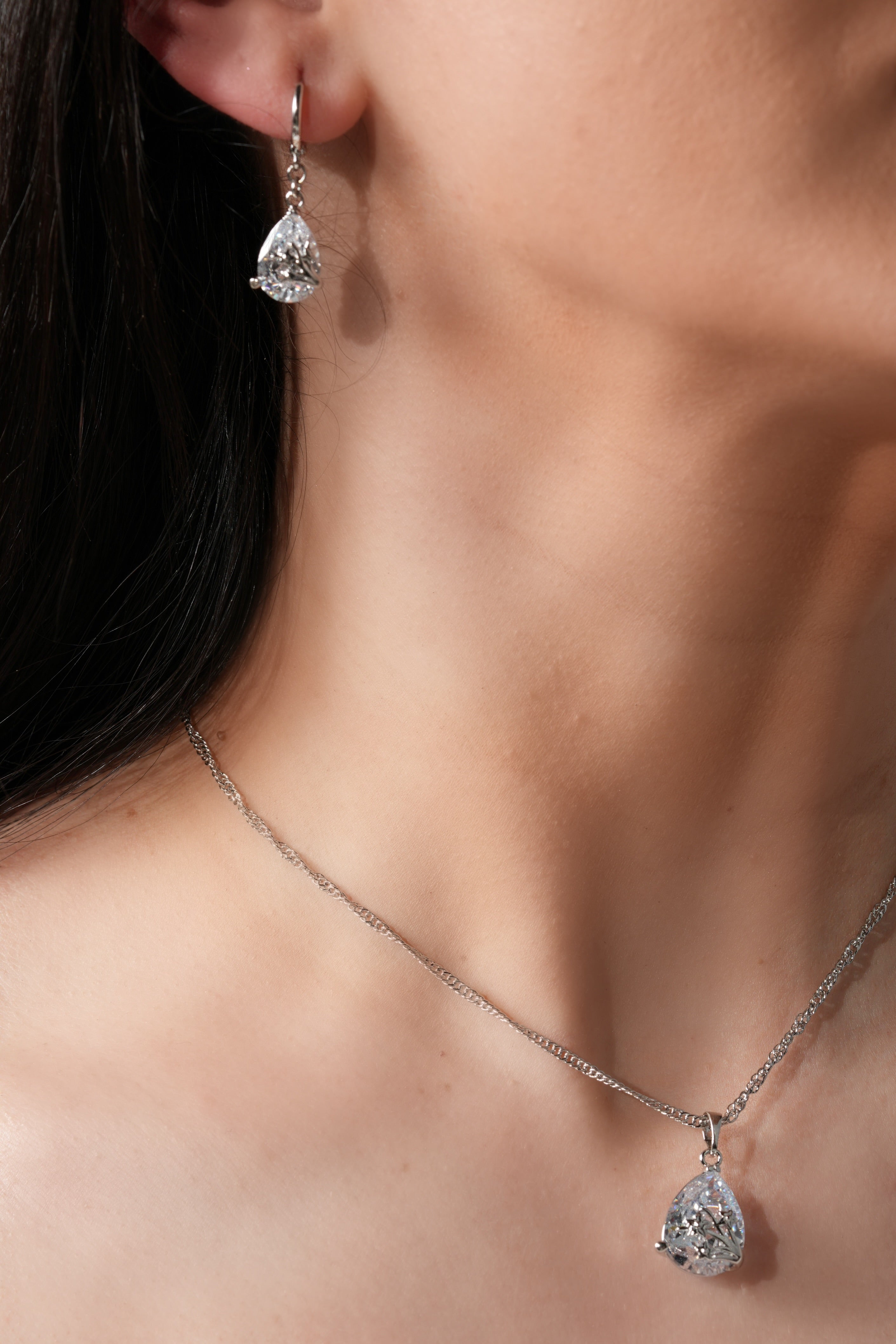 crystal set (necklace+earrings)