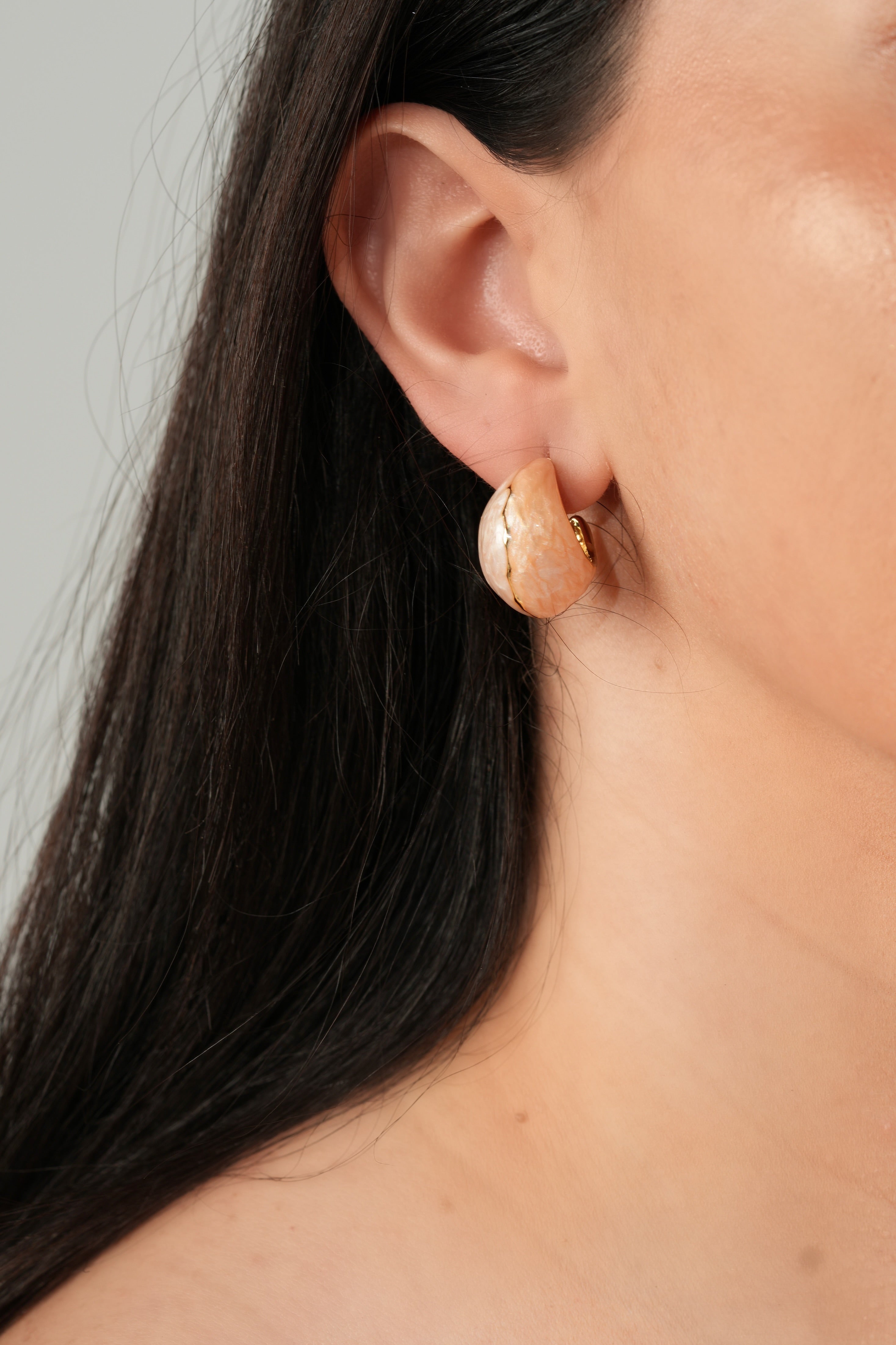 Peachy curved earrings (hand made)