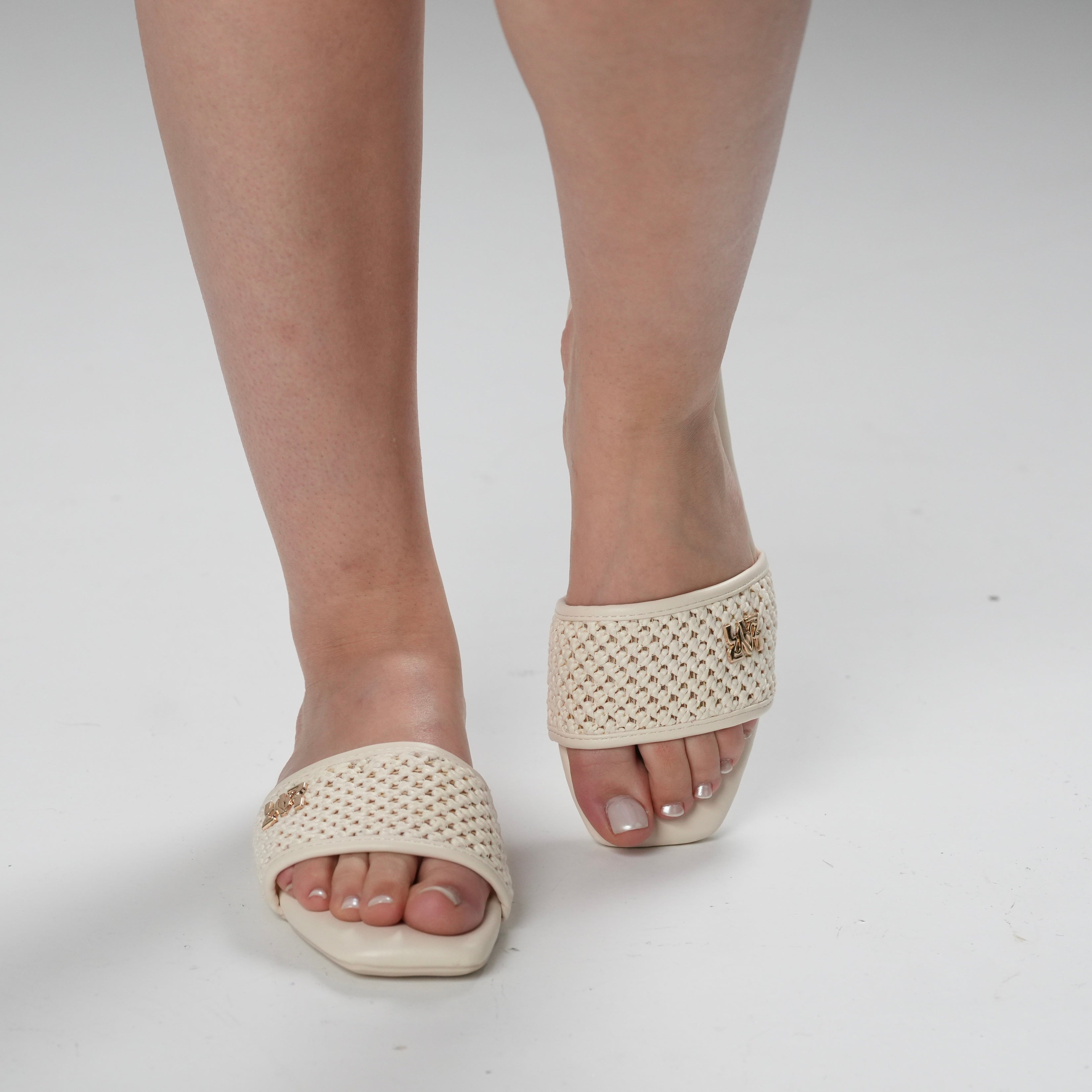 Tana Slippers