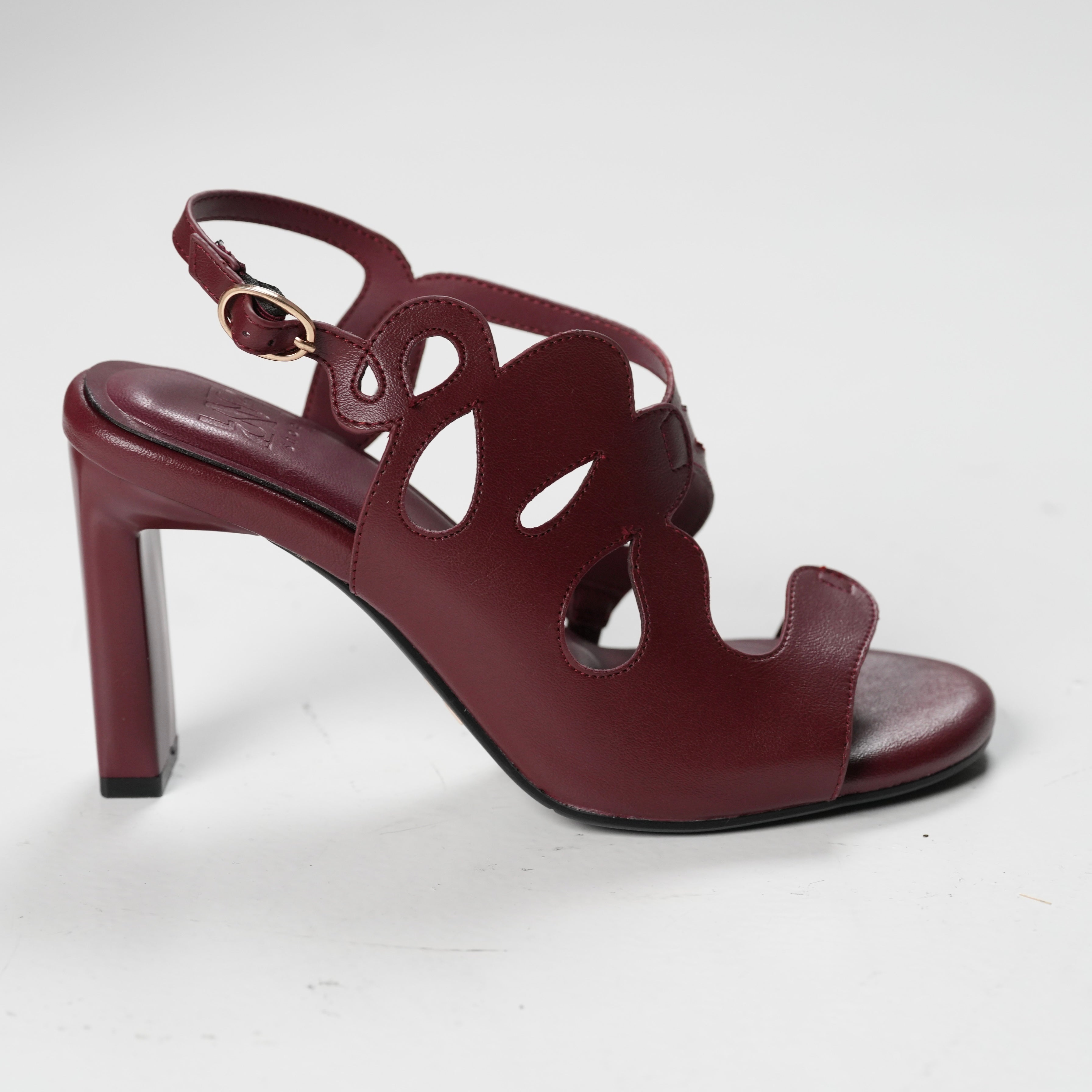 Twisted heels