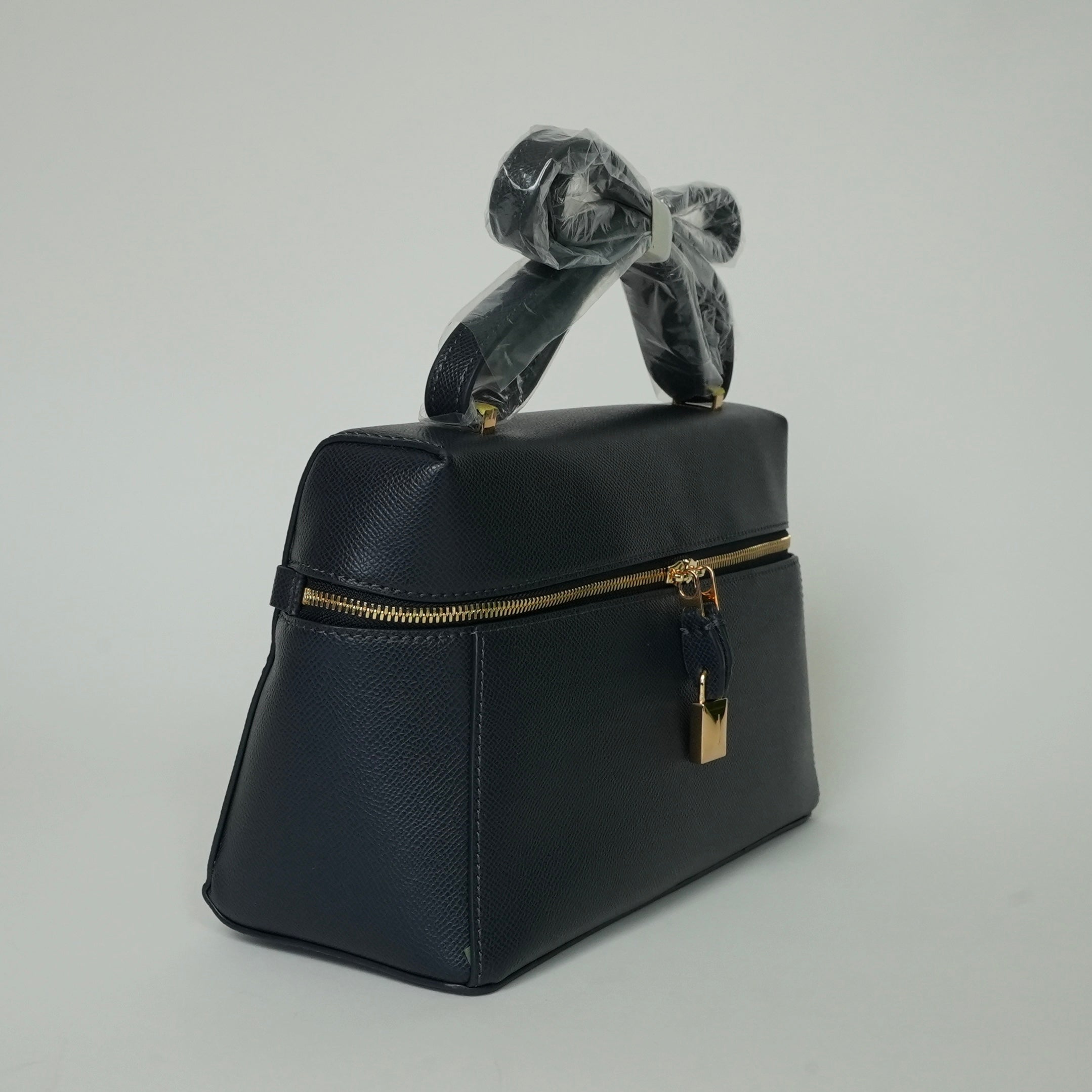 Square lock bag