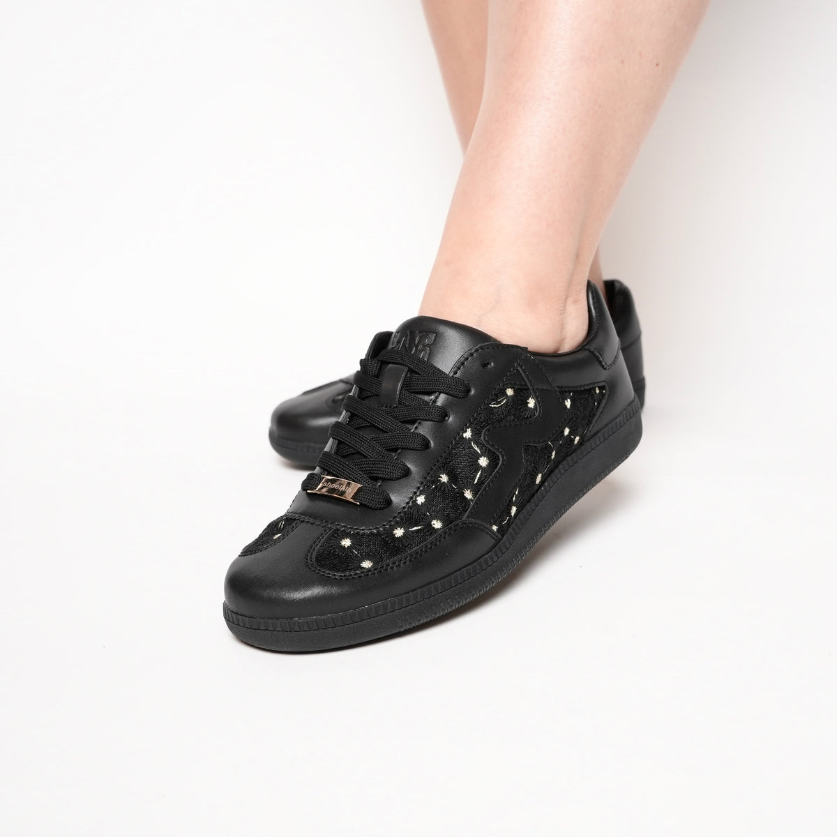 Lala Sneakers