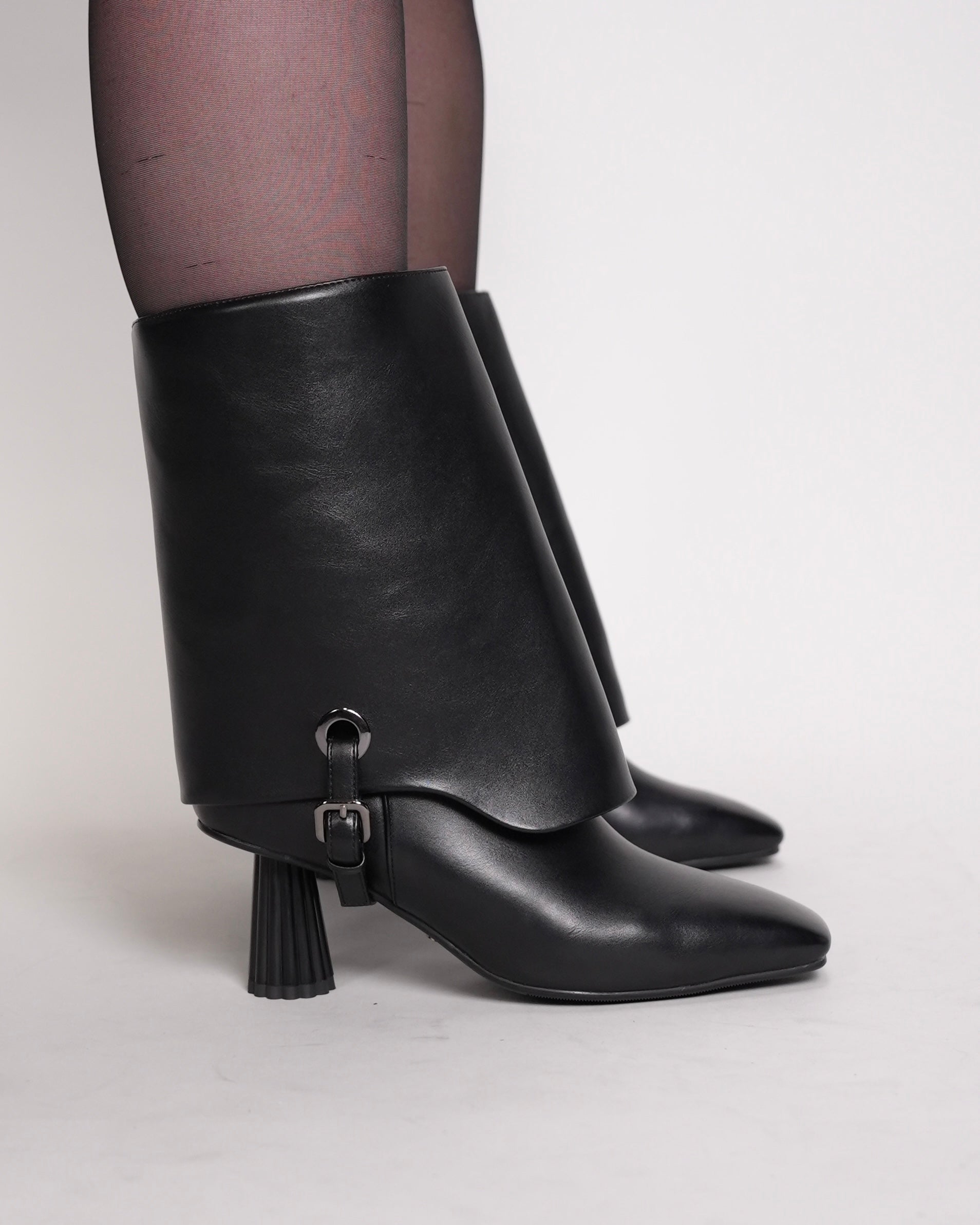 Muse Noir