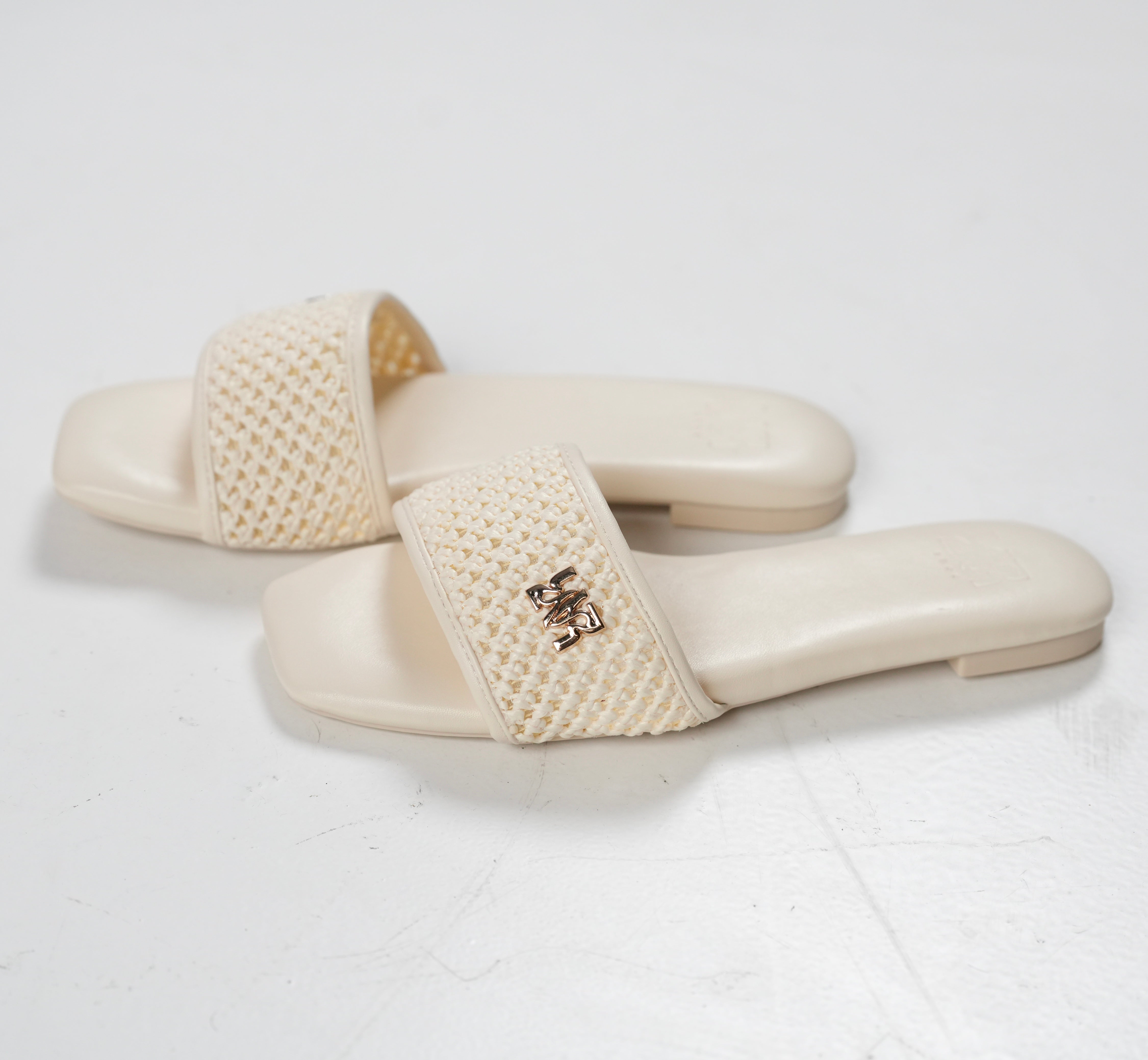 Tana Slippers