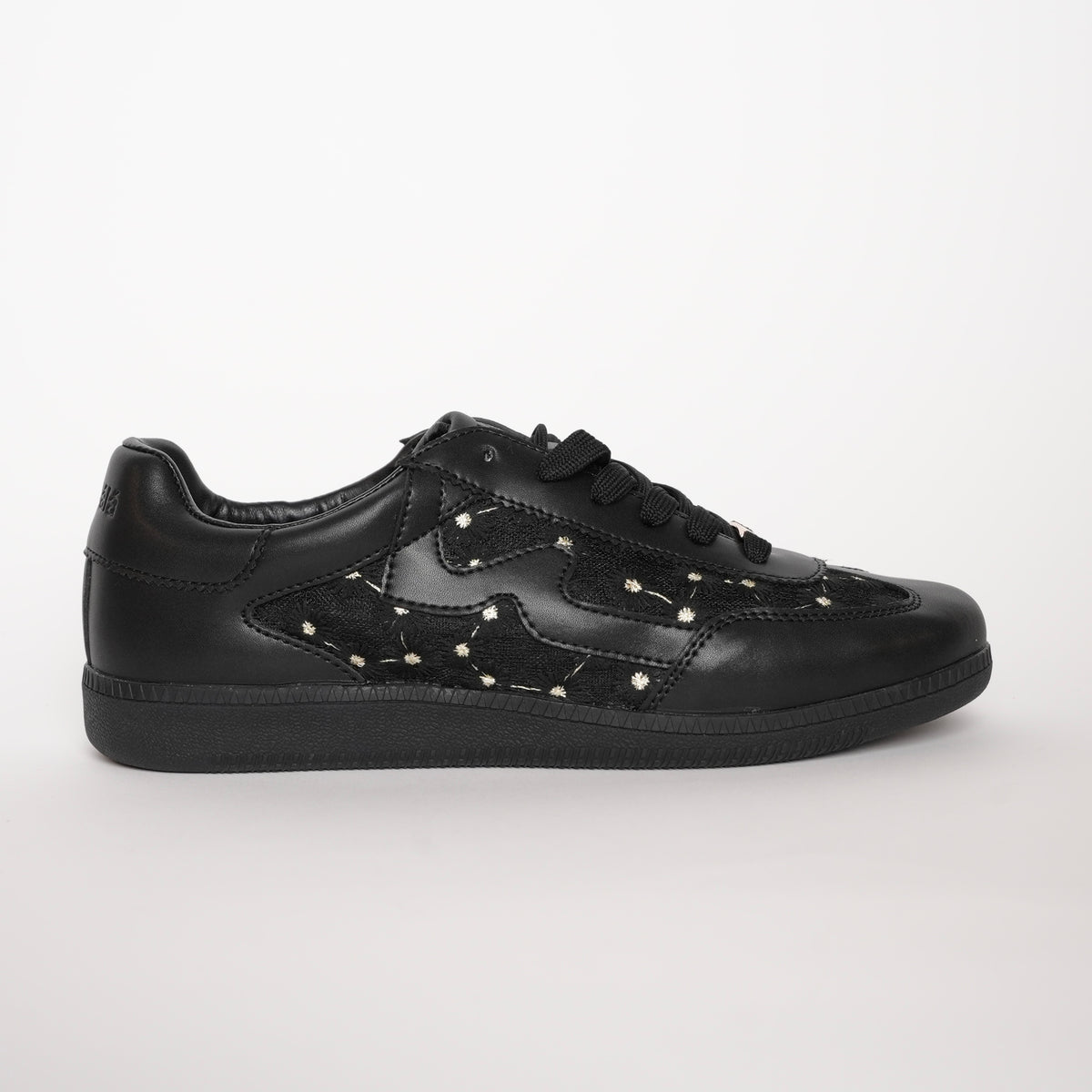 Lala Sneakers