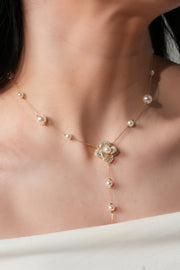 Pearly necklace