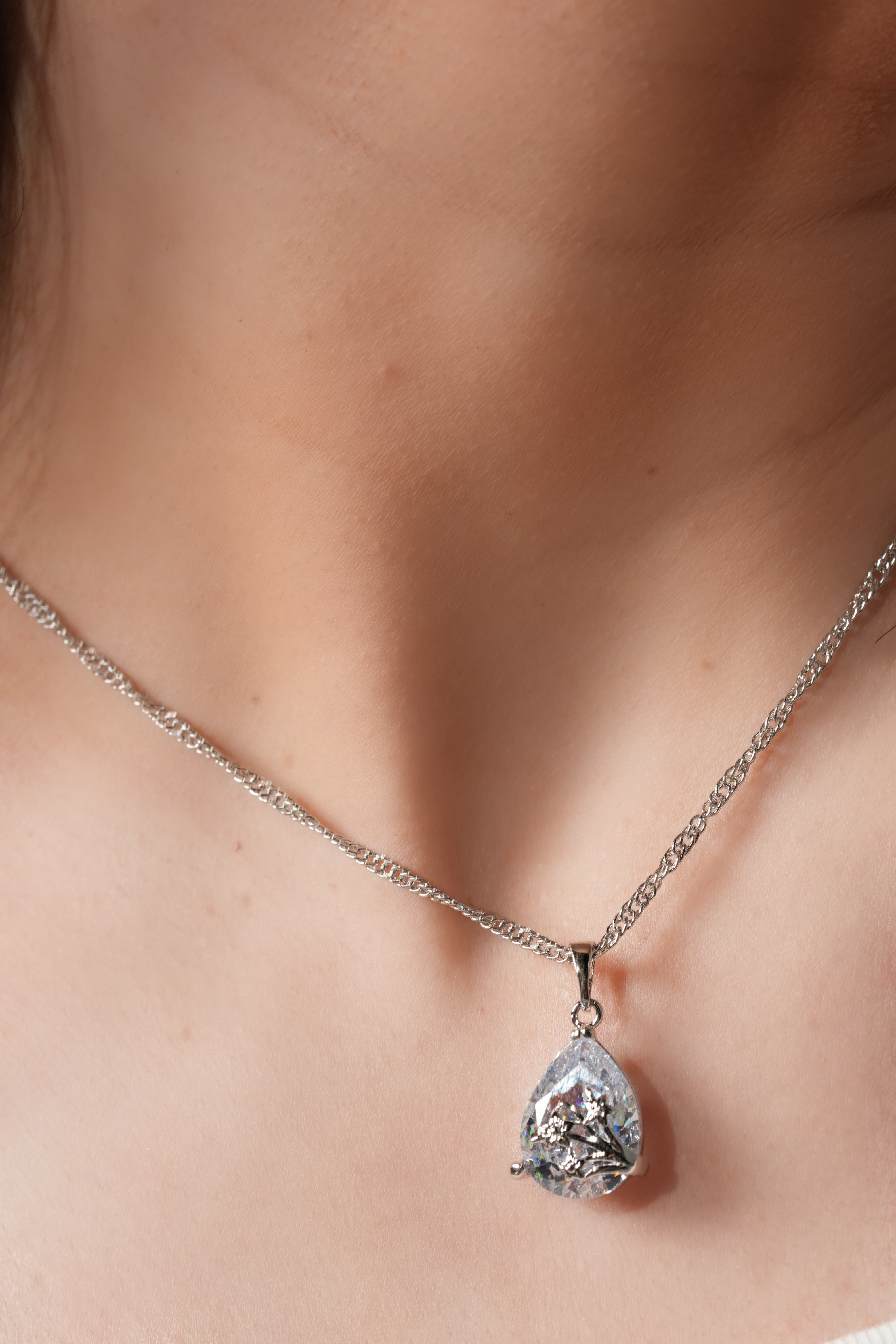 crystal set (necklace+earrings)