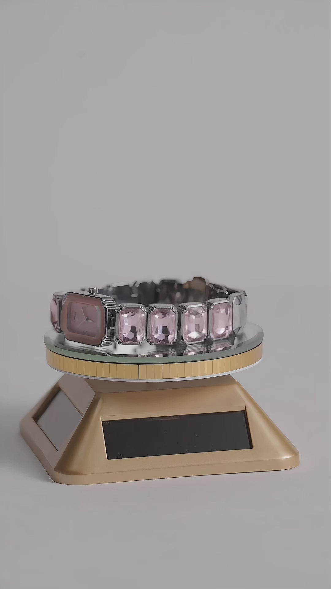 تحميل الفيديو: Pink gems watch
