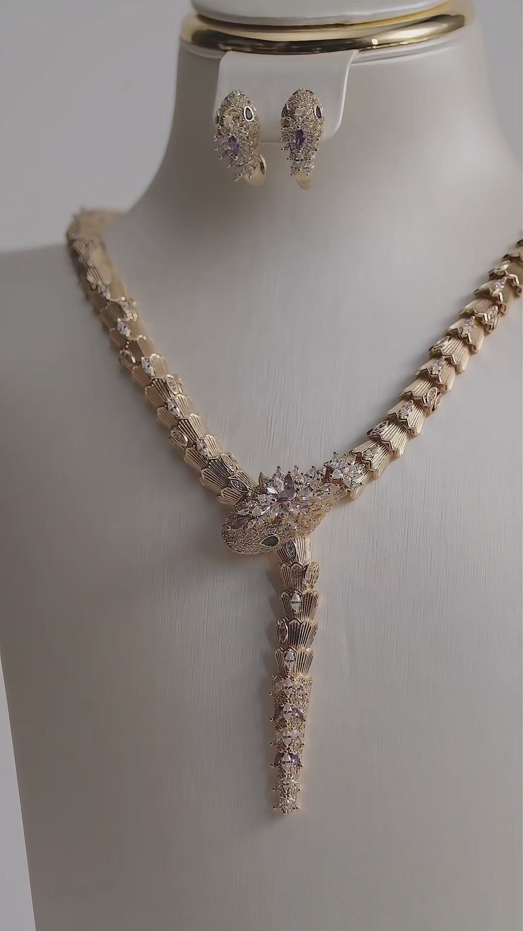 Load video: Crystal snake set