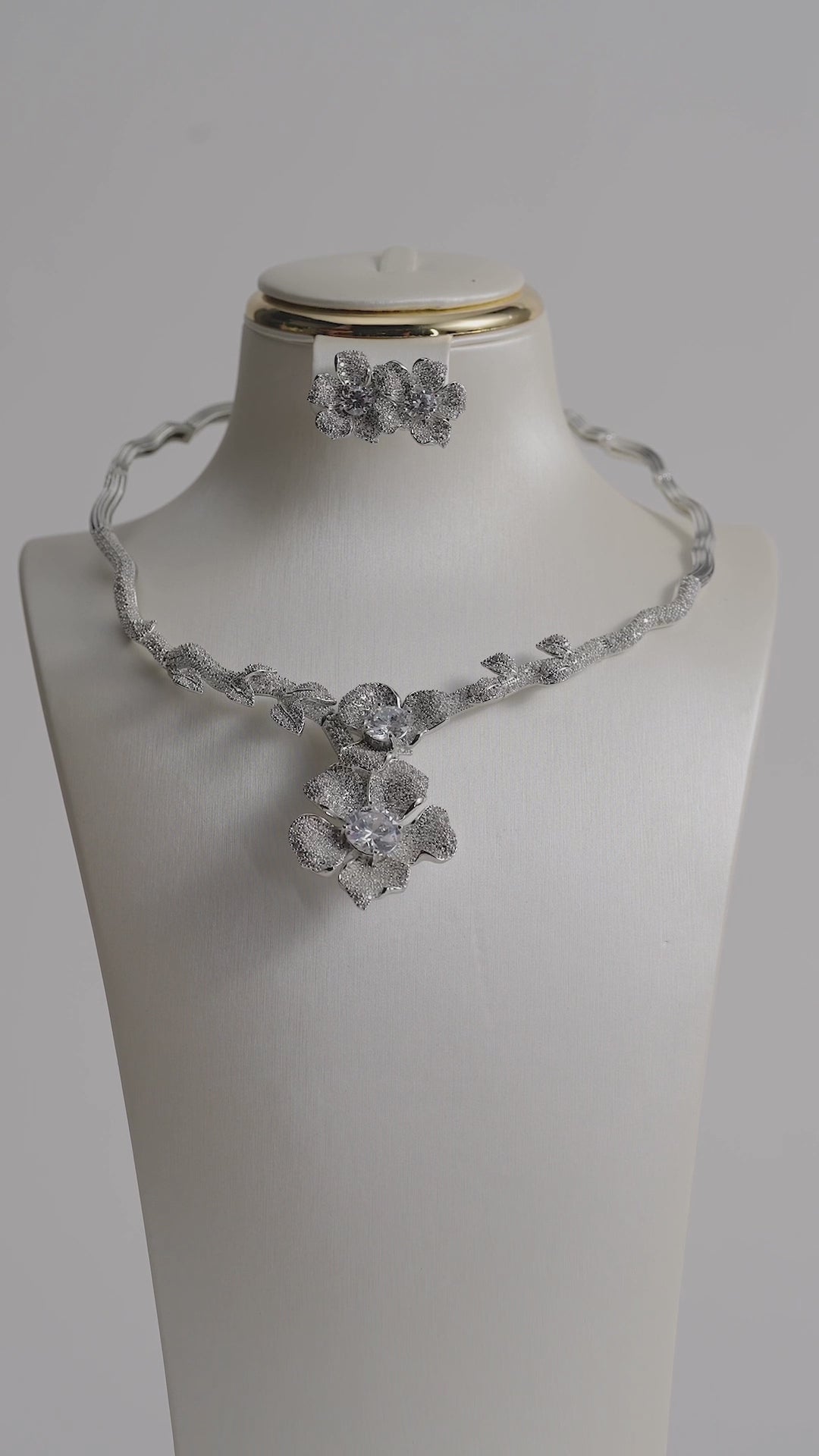 تحميل الفيديو: Big crystal flower set